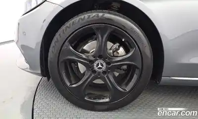 Mercedes-Benz C-Class 2018 2.0 гидро, миниатюра 5 Mercedes-Benz C-Class 2018 2.0 гидро, миниатюра 5