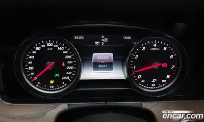 Mercedes-Benz E-Class 2018 2.0 автомат (гидро), миниатюра 11
