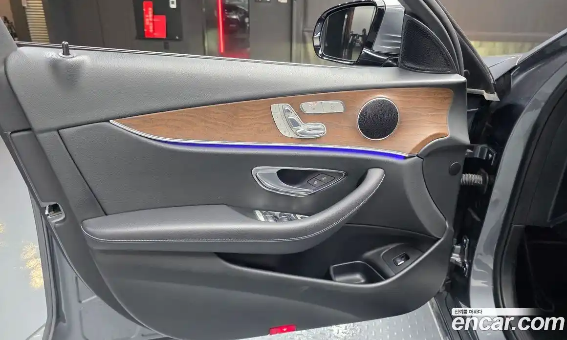 Mercedes-Benz E-Class 2018 2.0 автомат (гидро), фото 14