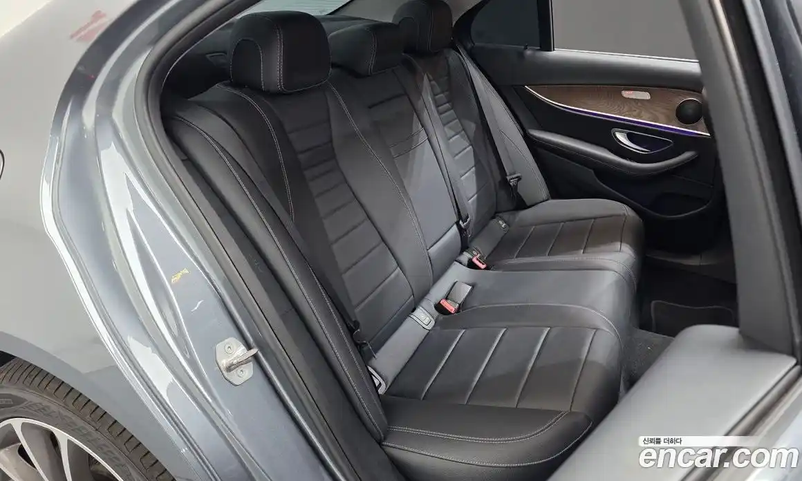 Mercedes-Benz E-Class 2018 2.0 автомат (гидро), фото 17