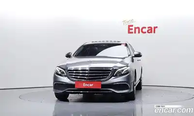 Mercedes-Benz E-Class 2018 2.0 автомат (гидро), миниатюра 3