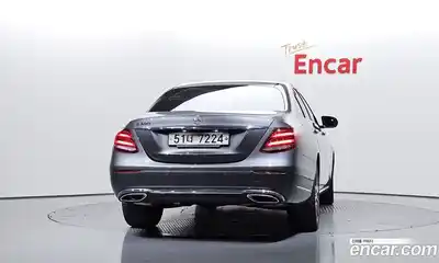 Mercedes-Benz E-Class 2018 2.0 автомат (гидро), миниатюра 4