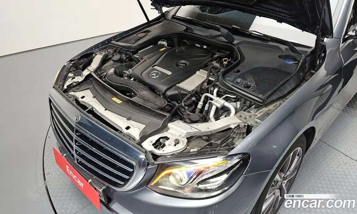 Mercedes-Benz E-Class 2018 2.0 автомат (гидро), фото 6