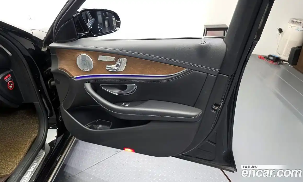 Mercedes-Benz E-Class 2017 2.0 автомат (гидро), фото 14