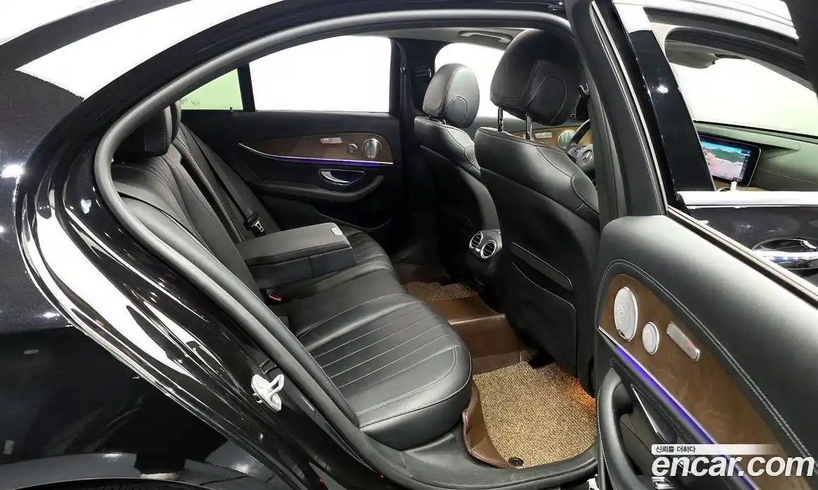 Mercedes-Benz E-Class 2017 2.0 автомат (гидро), фото 17