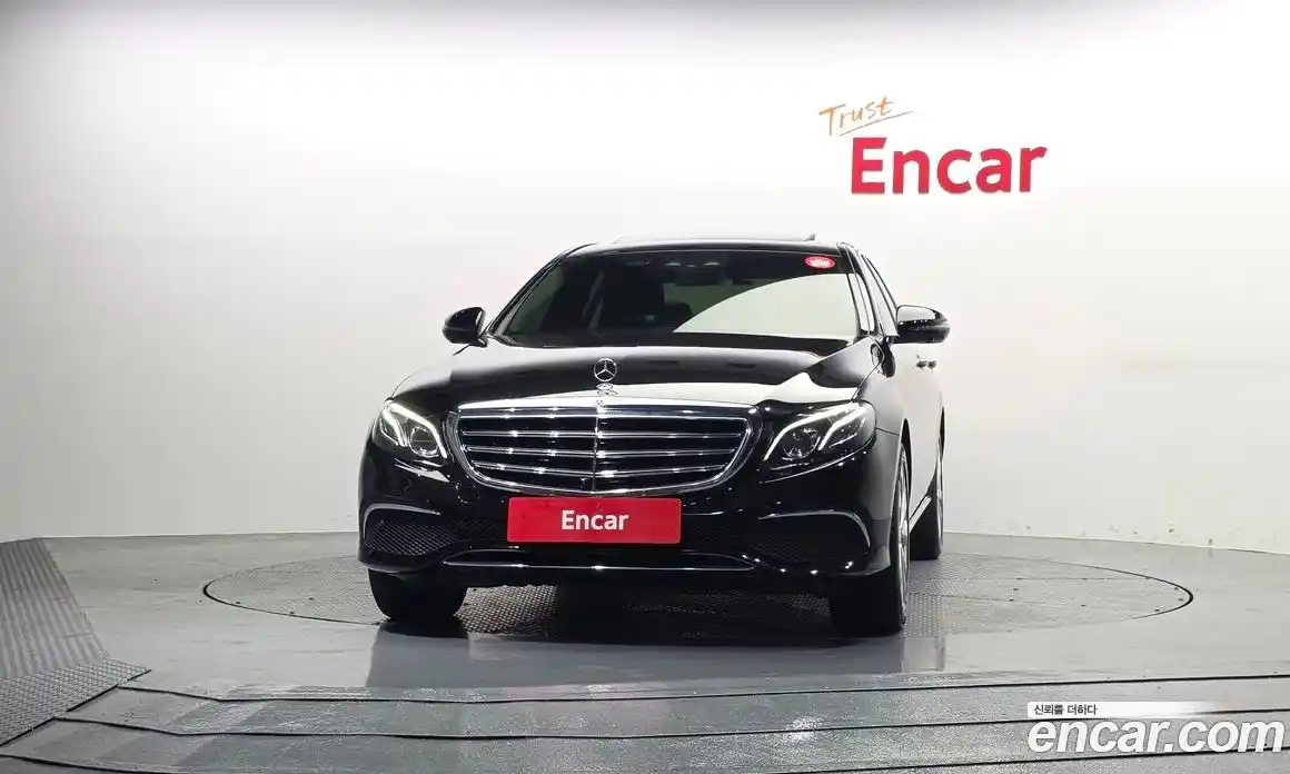 Mercedes-Benz E-Class 2017 2.0 автомат (гидро), фото 3