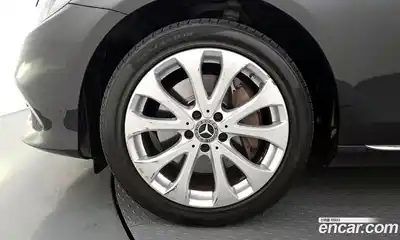 Mercedes-Benz E-Class 2017 2.0 автомат (гидро), миниатюра 5