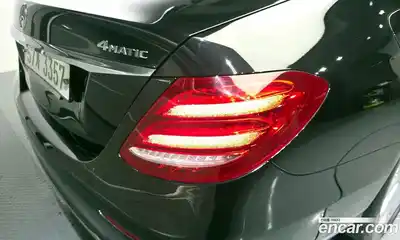 Mercedes-Benz E-Class 2017 2.0 автомат (гидро), миниатюра 9