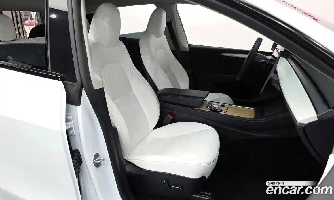 Tesla Model Y 2024 0.2 гидро, фото 11