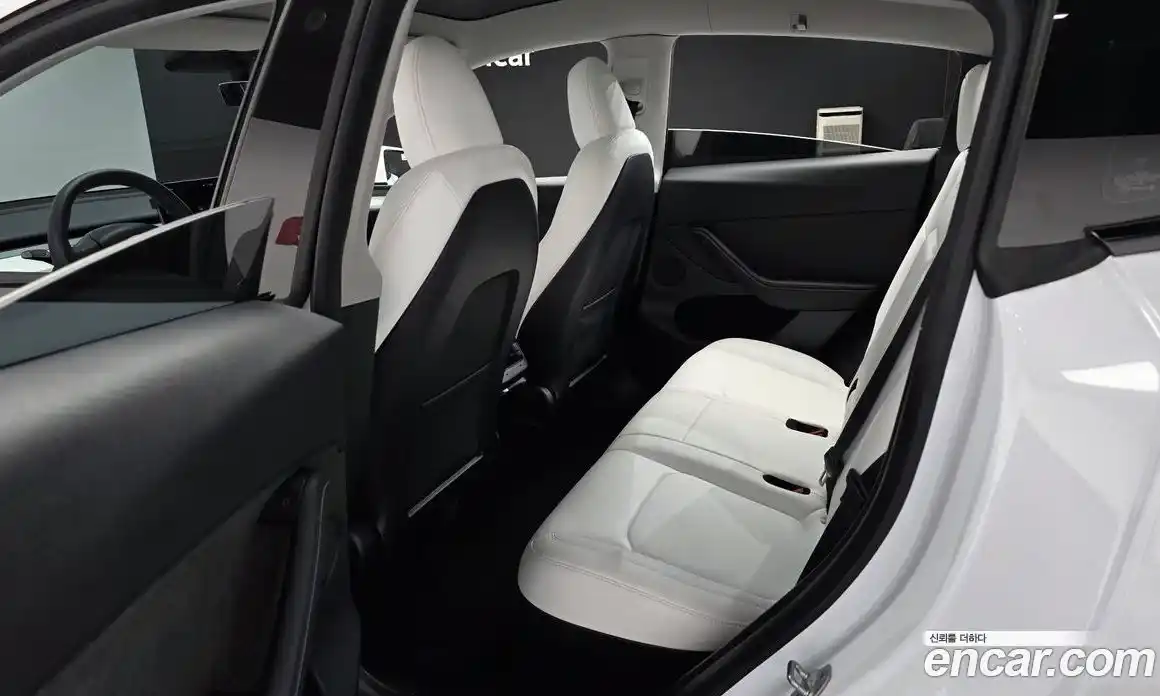 Tesla Model Y 2024 0.2 гидро, фото 12