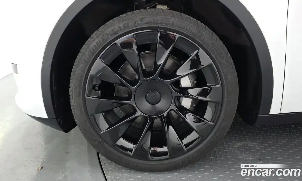 Tesla Model Y 2024 0.2 гидро, фото 5
