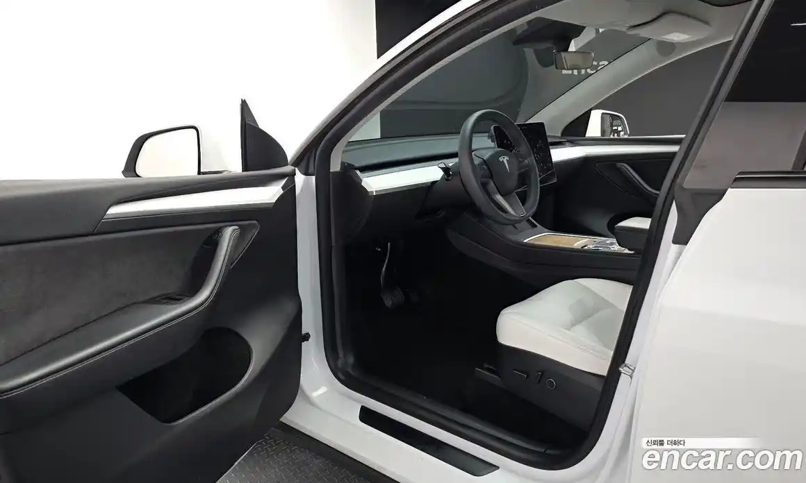 Tesla Model Y 2024 0.2 гидро, фото 10