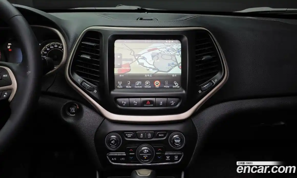 Jeep Cherokee 2015 2.0 автомат (гидро), фото 14