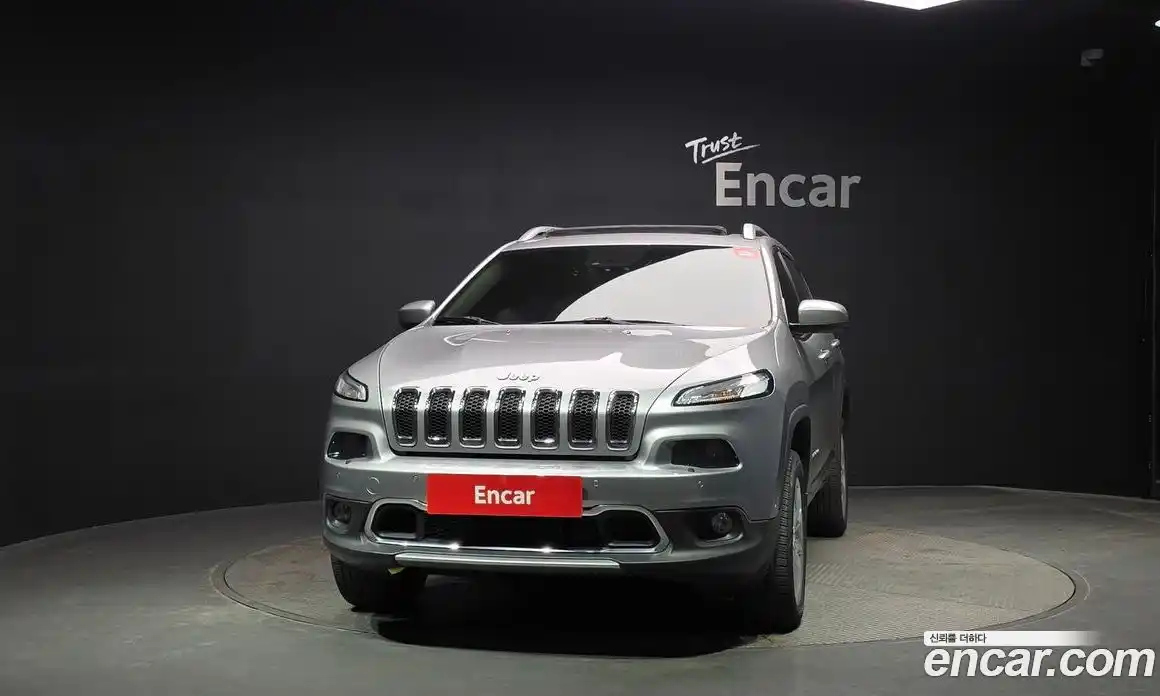 Jeep Cherokee 2015 2.0 автомат (гидро), фото 3
