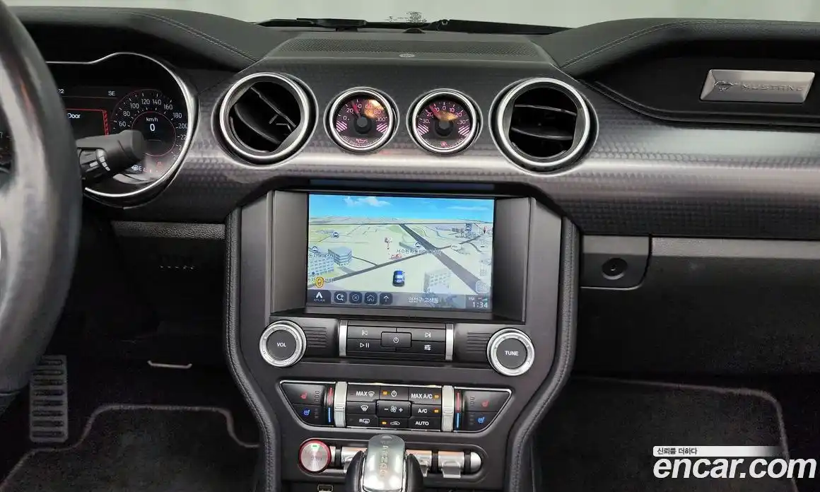 Ford Mustang 2019 2.3 автомат (гидро), фото 20