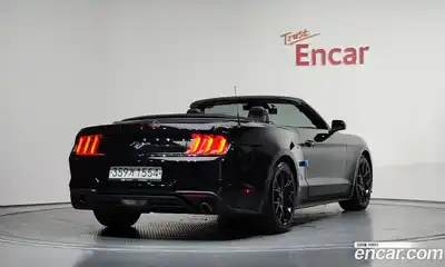 Ford Mustang 2019 2.3 автомат (гидро), миниатюра 2
