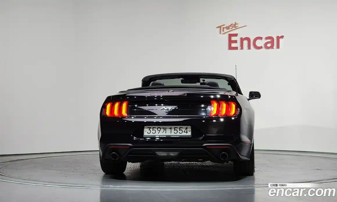 Ford Mustang 2019 2.3 автомат (гидро), фото 34