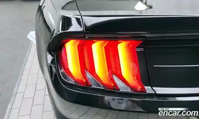 Ford Mustang 2019 2.3 автомат (гидро), миниатюра 9