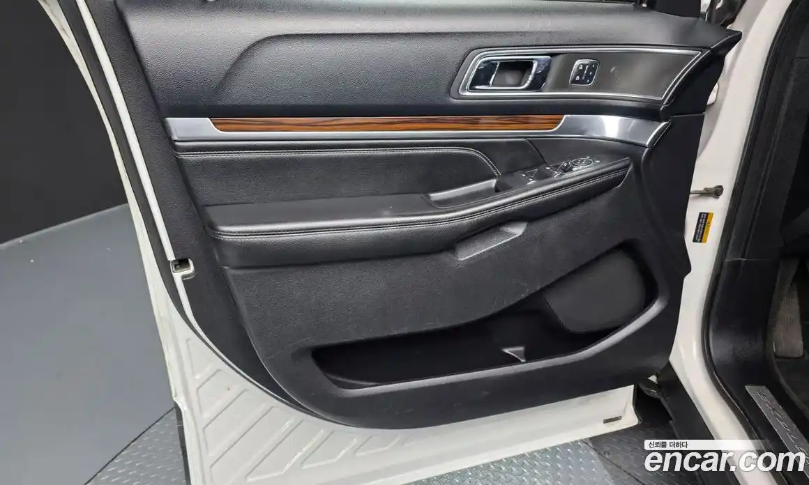 Ford Explorer 2016 2.3 автомат (гидро), фото 14