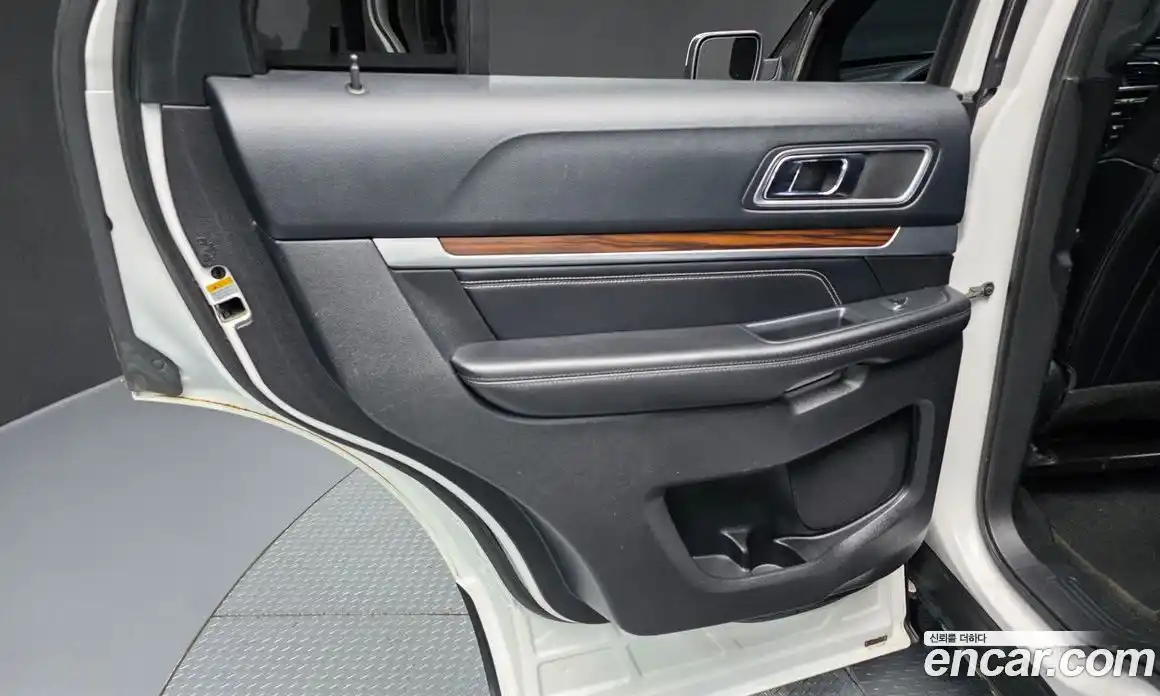 Ford Explorer 2016 2.3 автомат (гидро), фото 15