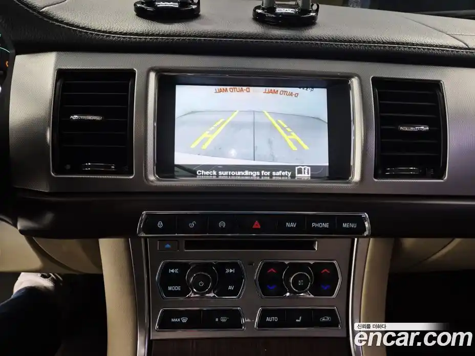 Jaguar XF 2015 2.2 гидро, фото 13