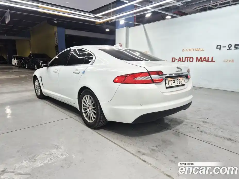Jaguar XF 2015 2.2 гидро, фото 7