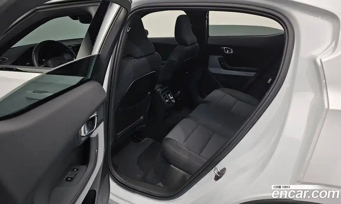 Polestar Polestar 2 2022 0.2 гидро, фото 17