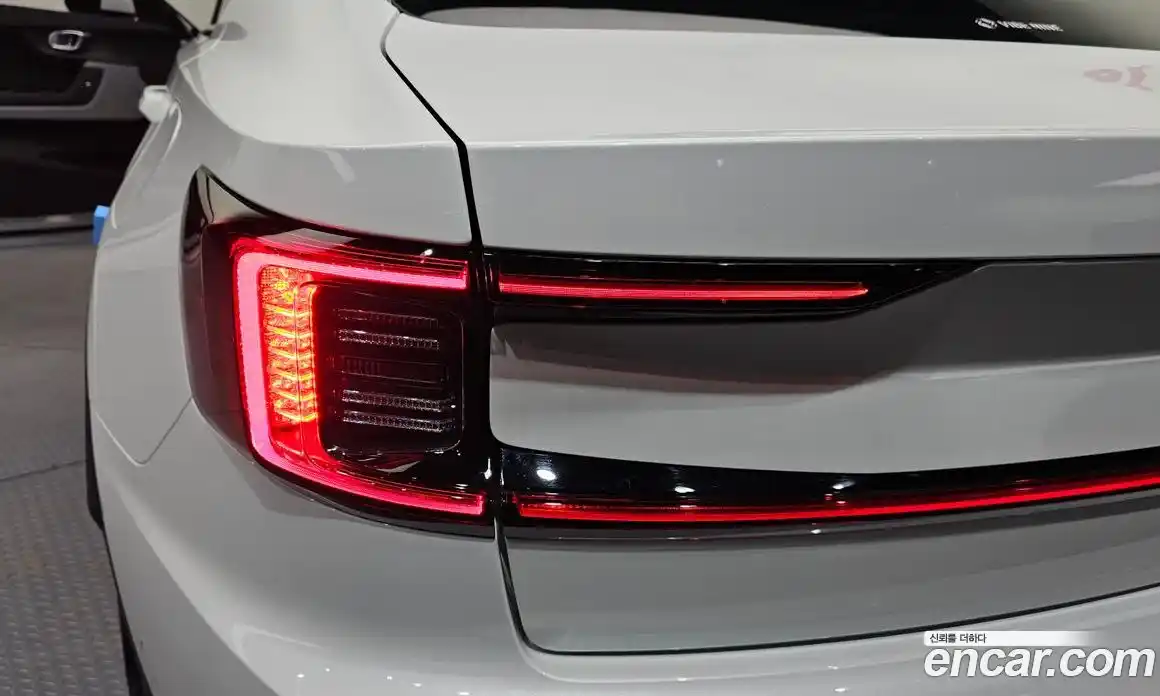 Polestar Polestar 2 2022 0.2 гидро, фото 9
