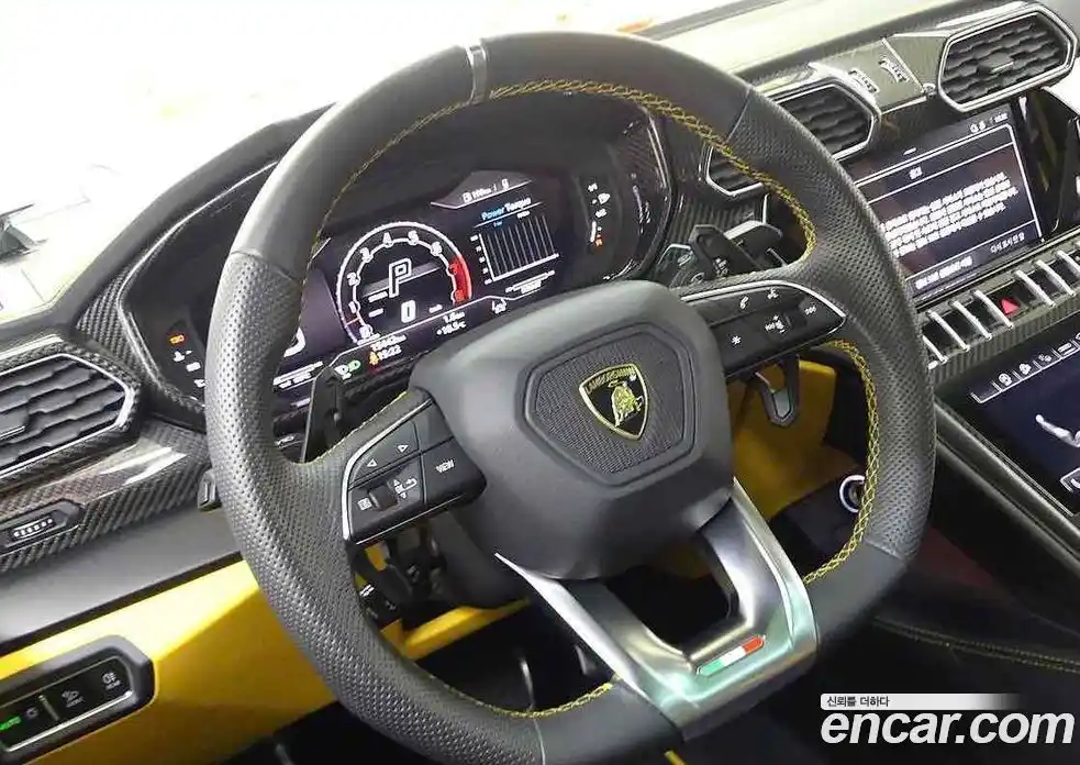 Lamborghini Urus 2024 4.0 гидро, фото 13