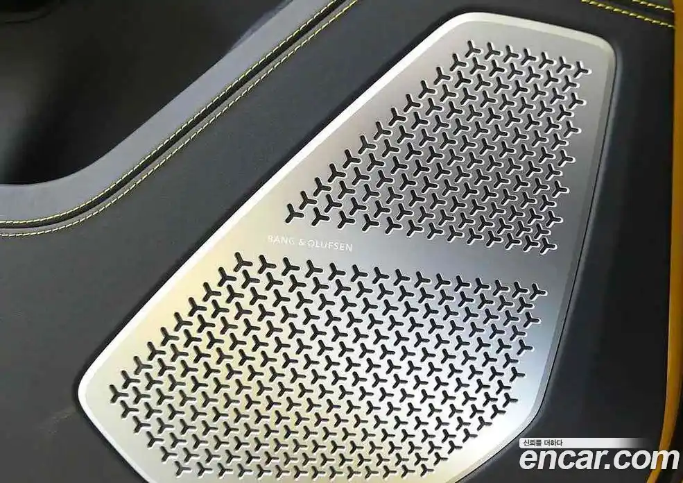 Lamborghini Urus 2024 4.0 гидро, фото 17