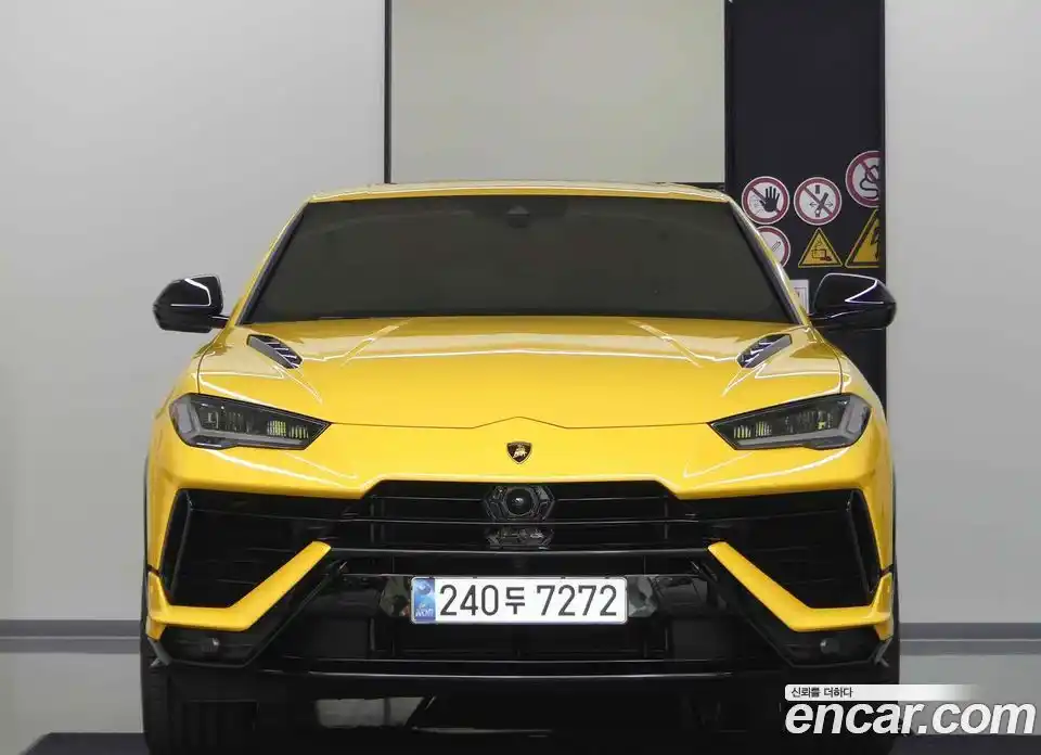 Lamborghini Urus 2024 4.0 гидро, фото 2