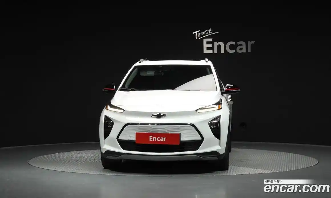 Chevrolet 볼트 EUV 2022 0.2 автомат (гидро), фото 3