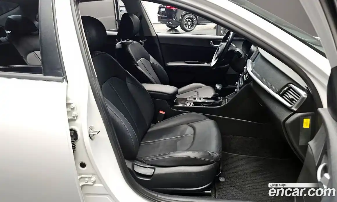 Kia K5 (Optima) 2018 2.0 автомат (гидро), фото 10