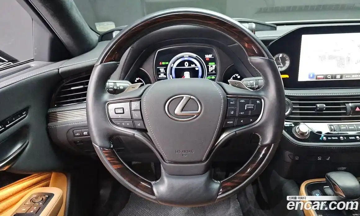 Lexus LS 2023 3.5 гидро, фото 13