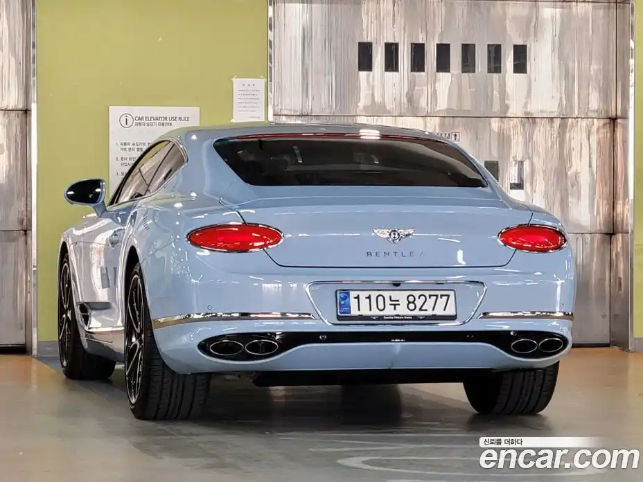 Bentley Continental 2021 4.0 гидро, фото 5