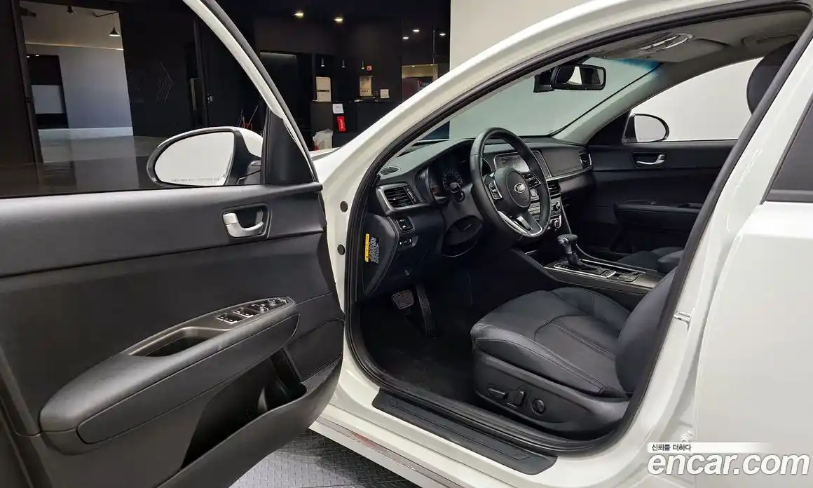 Kia K5 (Optima) 2019 2.0 автомат (гидро), фото 13