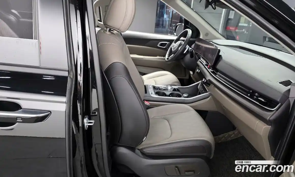 Kia Carnival 2024 2.2 автомат (гидро), фото 11