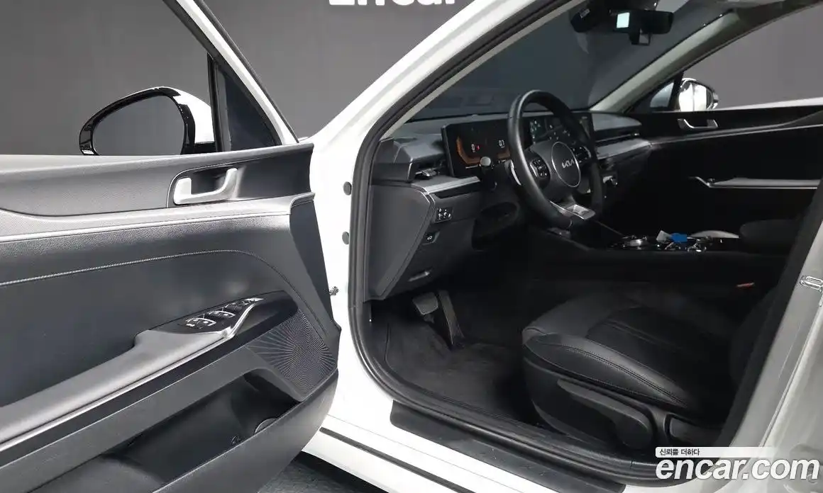 Kia K5 (Optima) 2025 1.6 автомат (гидро), фото 13