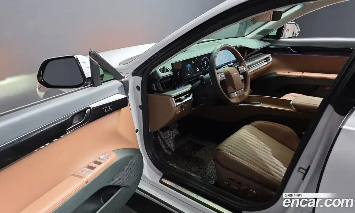 Hyundai Grandeur 2024 2.5 автомат (гидро), фото 13