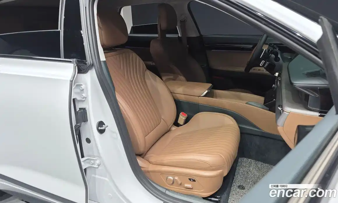 Hyundai Grandeur 2024 2.5 автомат (гидро), фото 18