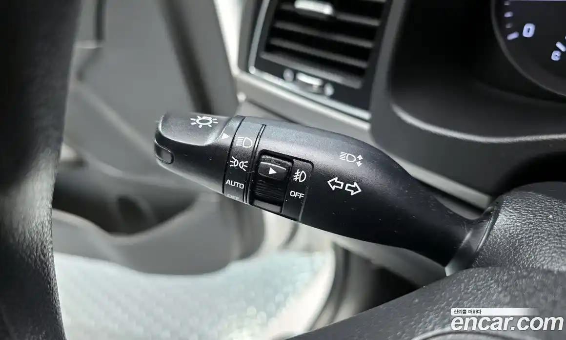 Hyundai Avante 2016 1.6 автомат (гидро), фото 22