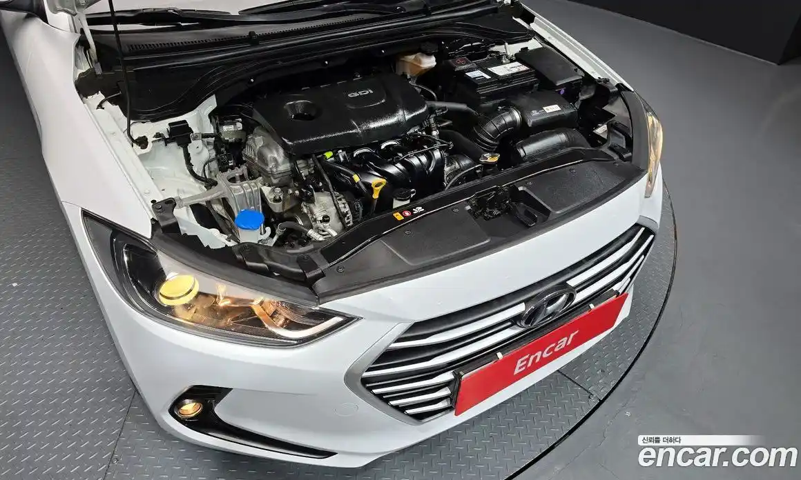 Hyundai Avante 2016 1.6 автомат (гидро), фото 6