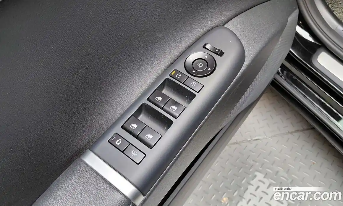 Hyundai Grandeur 2023 1.6 автомат (гидро), фото 28