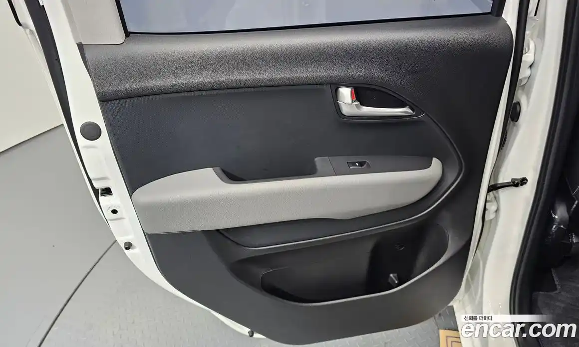 Kia Ray 2025 1.0 автомат (гидро), фото 15