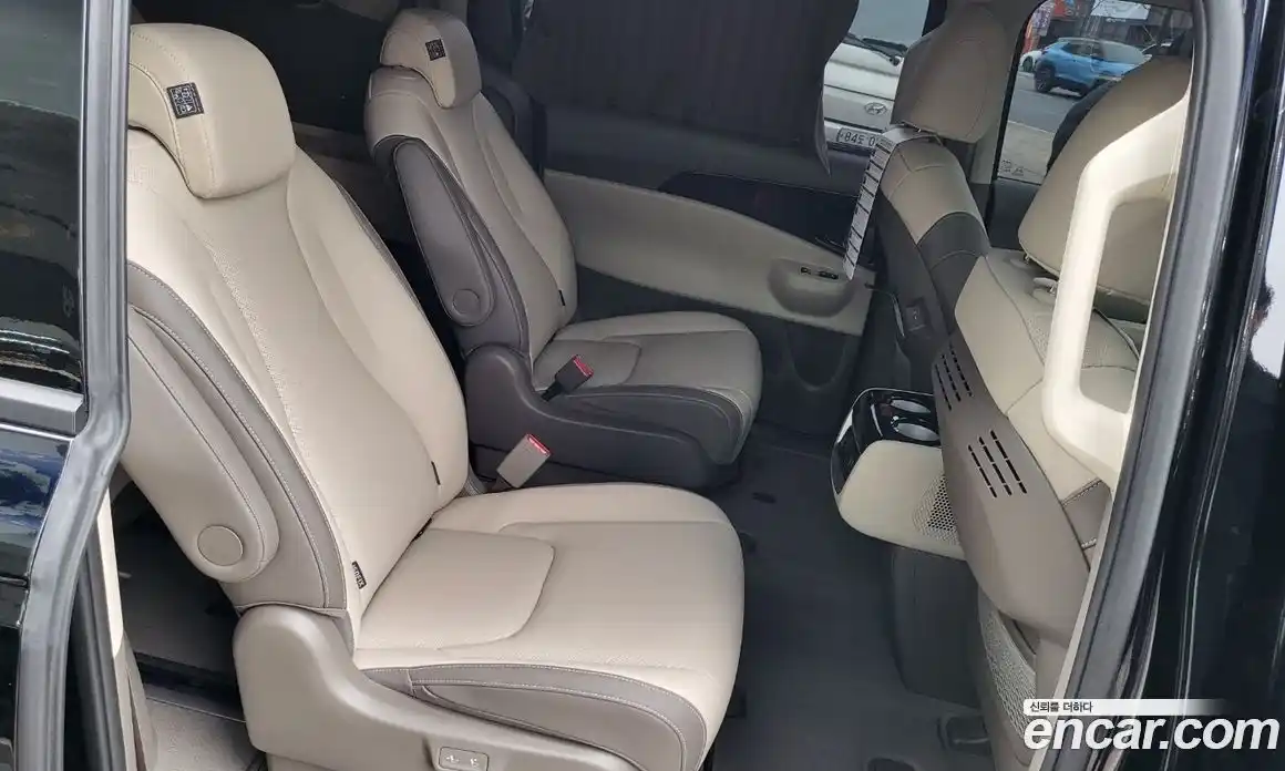 Kia Carnival 2026 1.6 автомат (гидро), фото 6