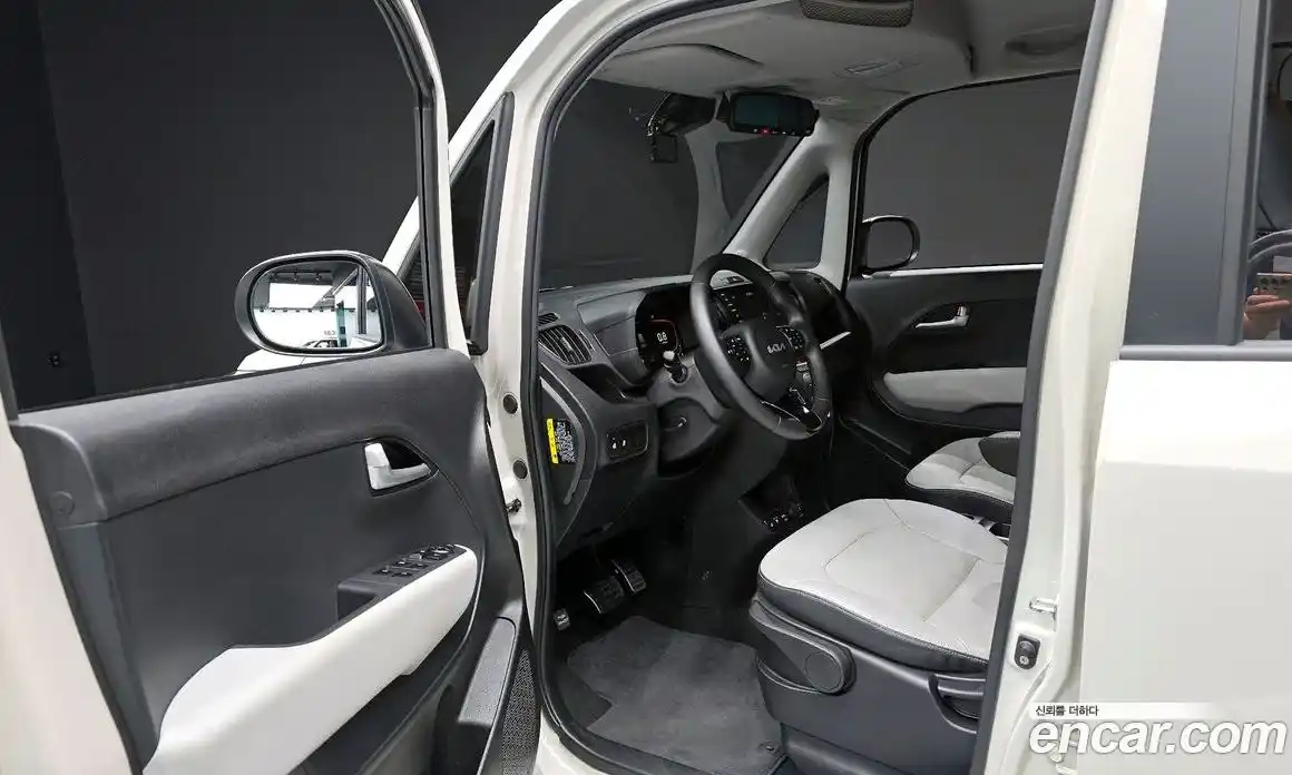 Kia Ray 2024 1.0 автомат (гидро), фото 13