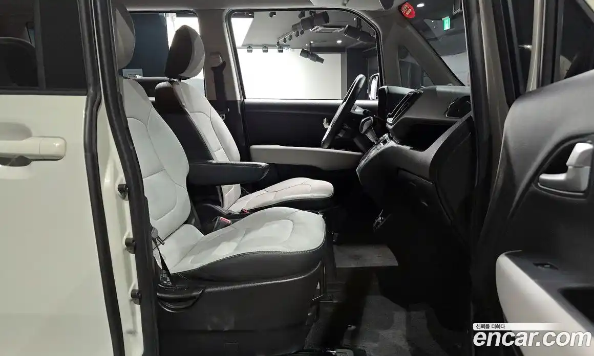 Kia Ray 2024 1.0 автомат (гидро), фото 16