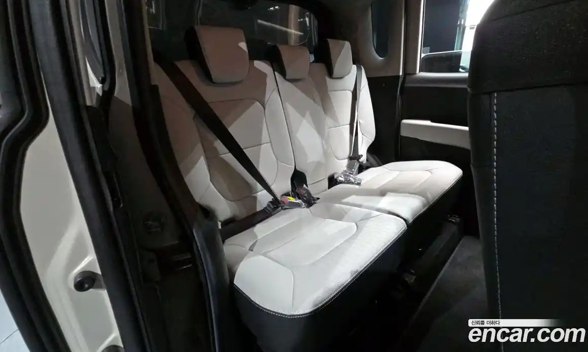 Kia Ray 2024 1.0 автомат (гидро), фото 17