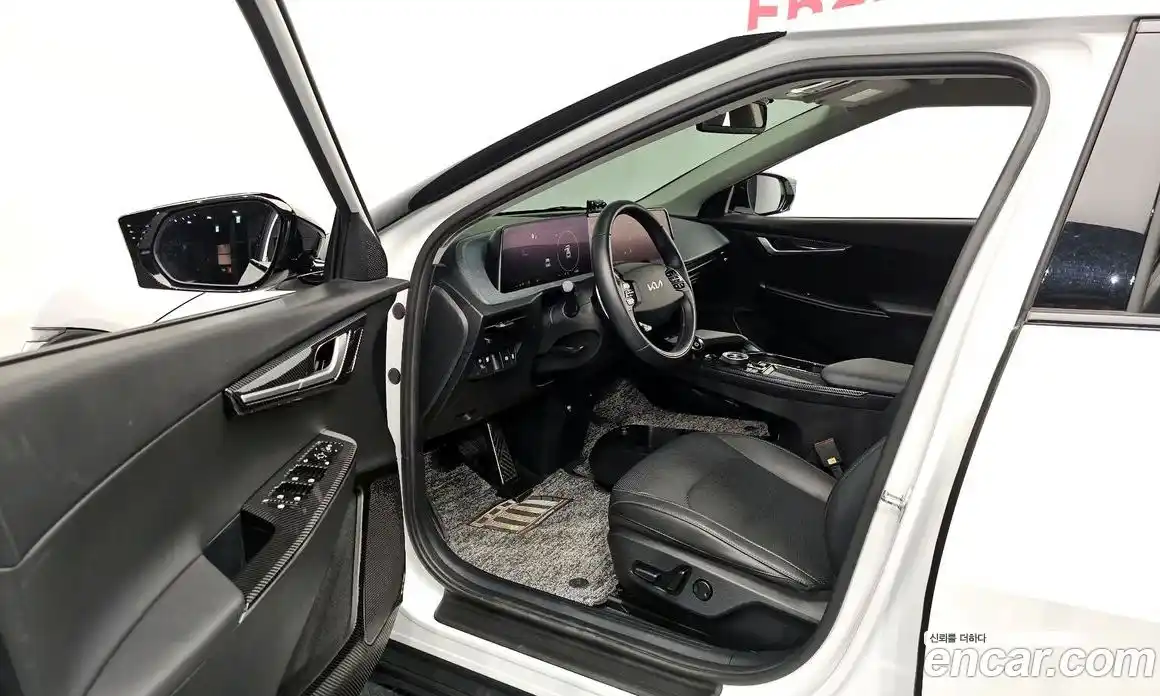 Kia EV6 2023 0.1 автомат (гидро), фото 13