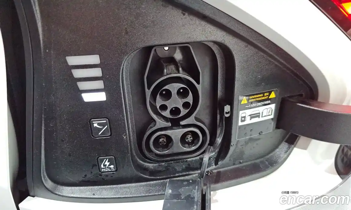 Kia EV6 2023 0.1 автомат (гидро), фото 23
